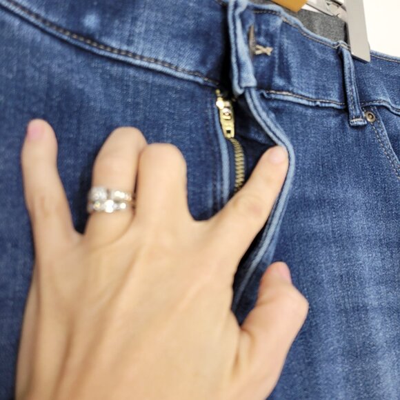 Lee Plus Women's Blue Cotton Mid Rise Slim Fit Stright Leg Denim Jeans Size 22W - Picture 4 of 16